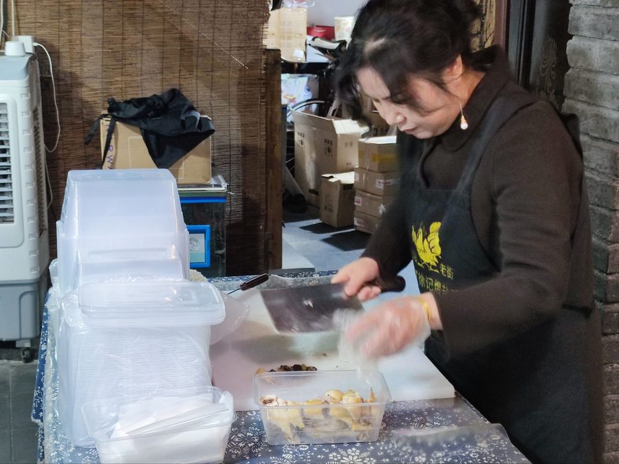 徐记煨盐鸡 实景图7