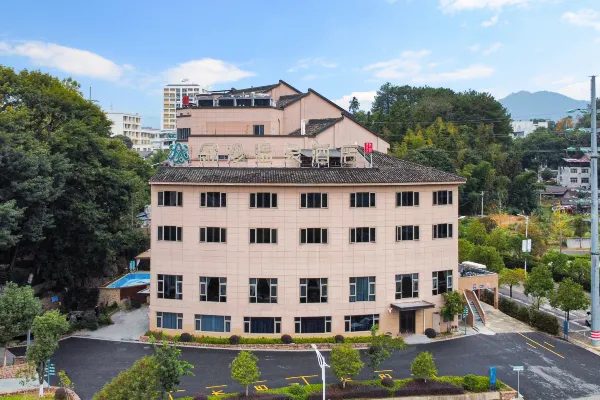 龙泉金沙温泉酒店 实景图3