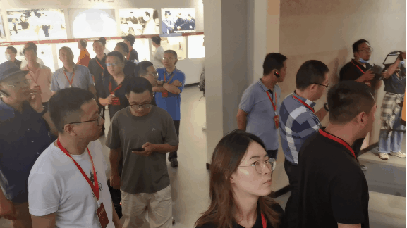 db856ac35d2aa5211ba6912bfd11c163.gif