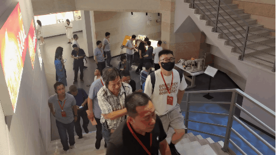 b567e0add83af20464f563b7936a0024.gif